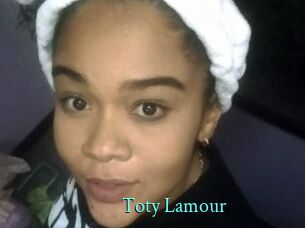Toty_Lamour