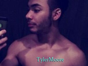 Tyler_Moore