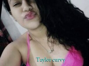 Taylor_curvy
