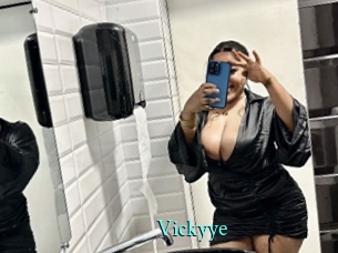 Vickyye