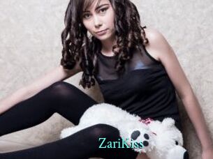 ZariKiss